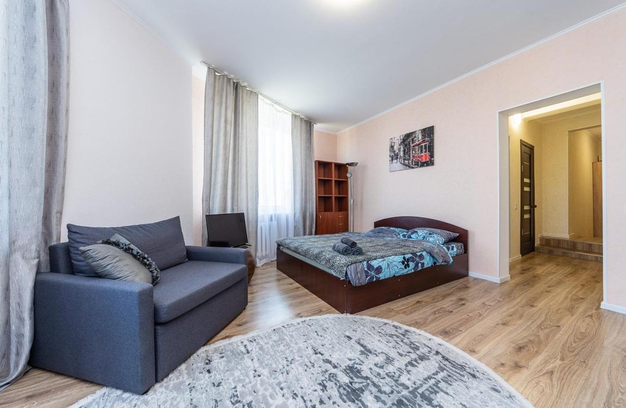 уютные на позняках Apartament *
